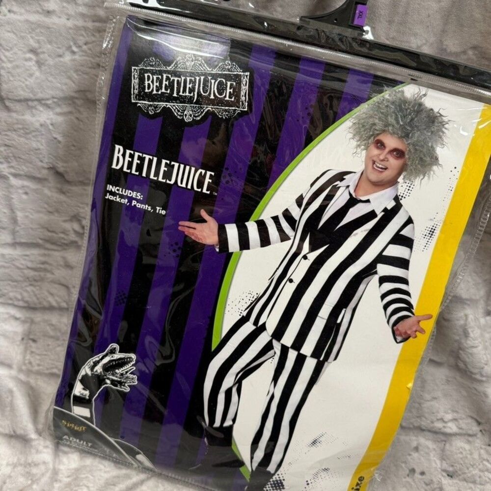 Beetlejuice 2 Piece Costume Suit Mens XL Halloween Striped Jacket Pants